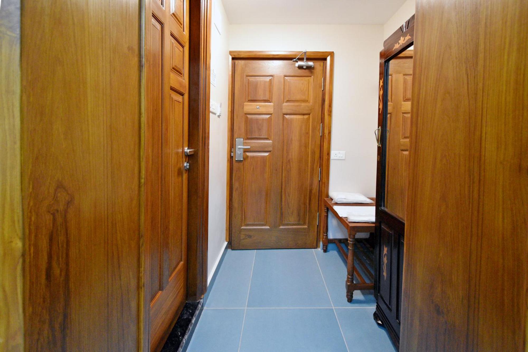 Le Colonial Suites Pondicherry Exterior photo